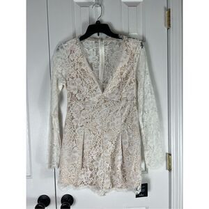 NWT Lulus Womens Lace Romper Size XS